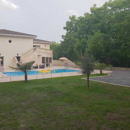 maison calme et spacieuse Bassens  Extérieur photo