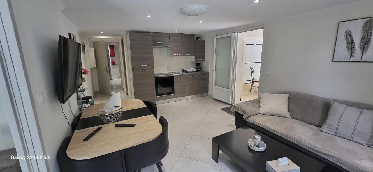 maison calme et spacieuse Bassens  Extérieur photo